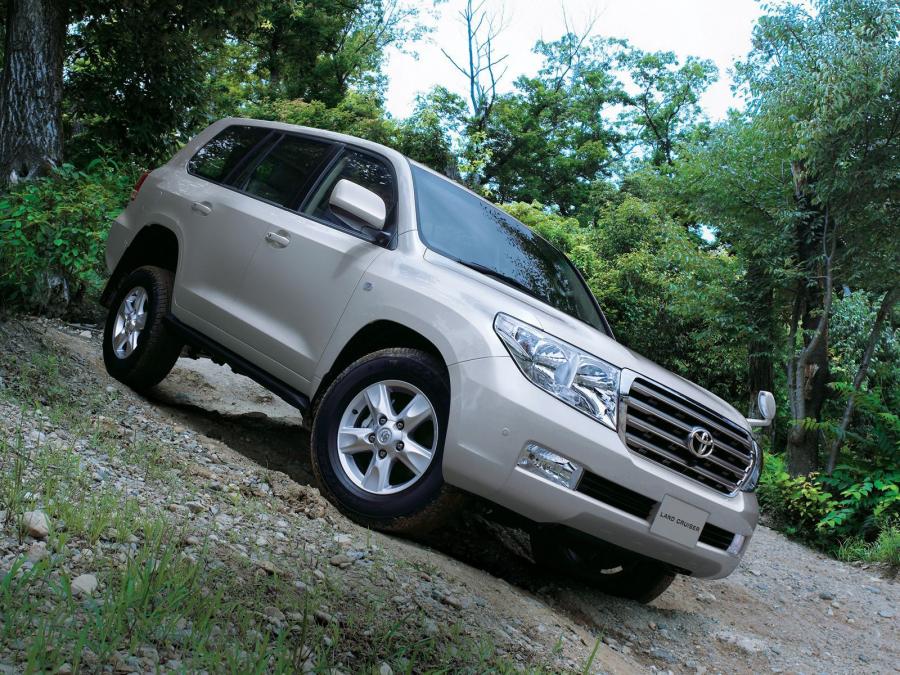  Toyota Land Cruiser 200 2007 года  (JP) (фото 12 из 19)